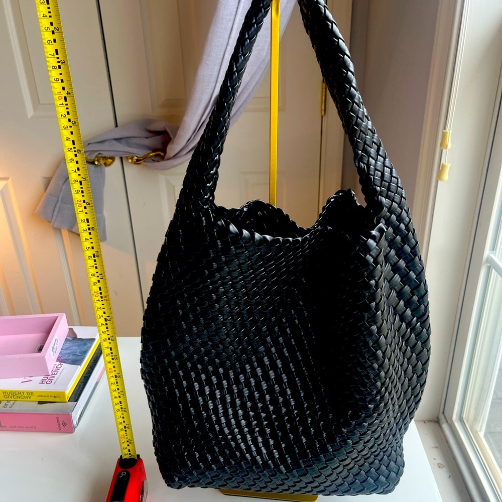 Black shoulder Bag weaved Pattern